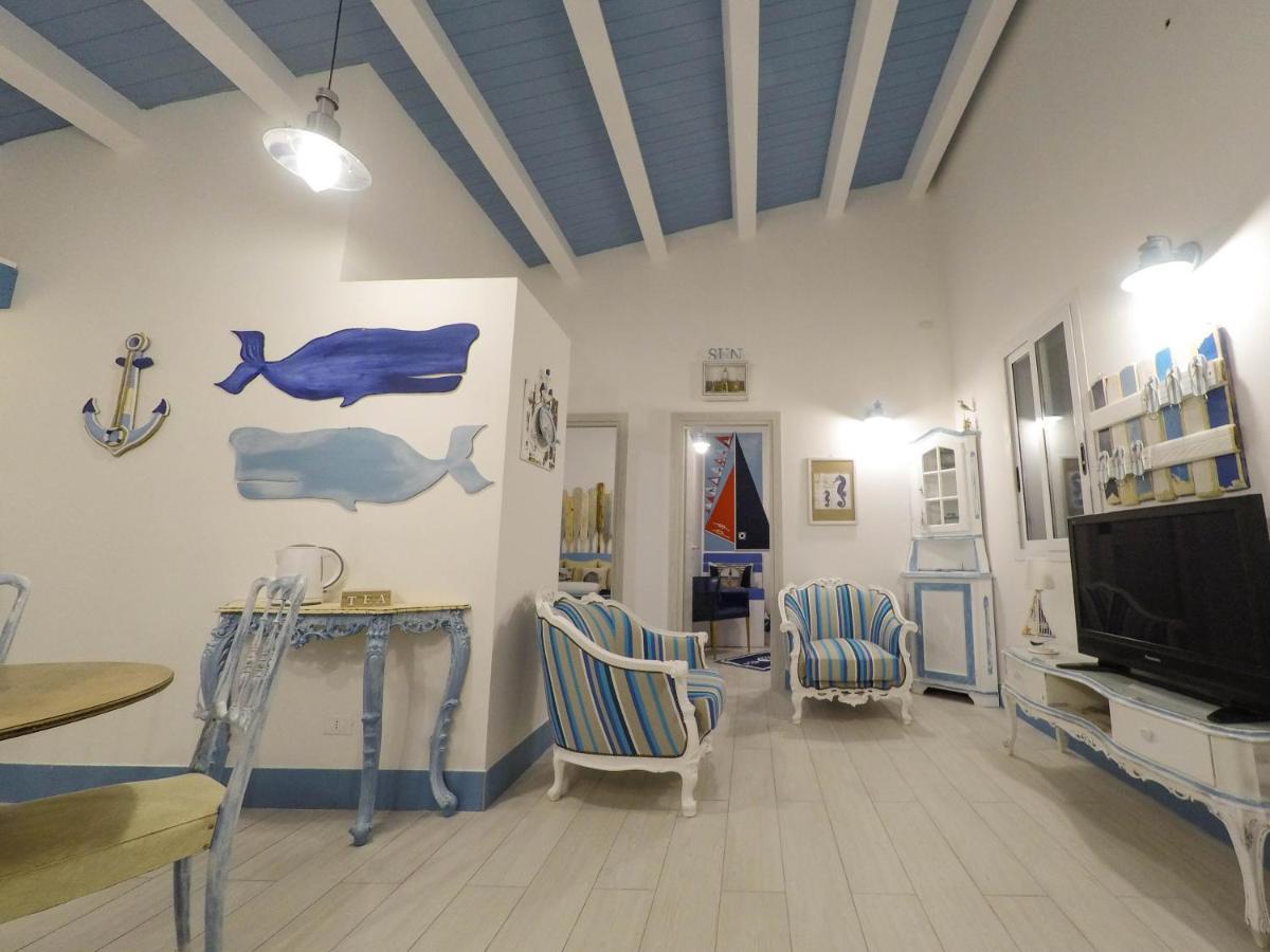 La Casa In Riva Al Mare Villa Augusta Exteriör bild