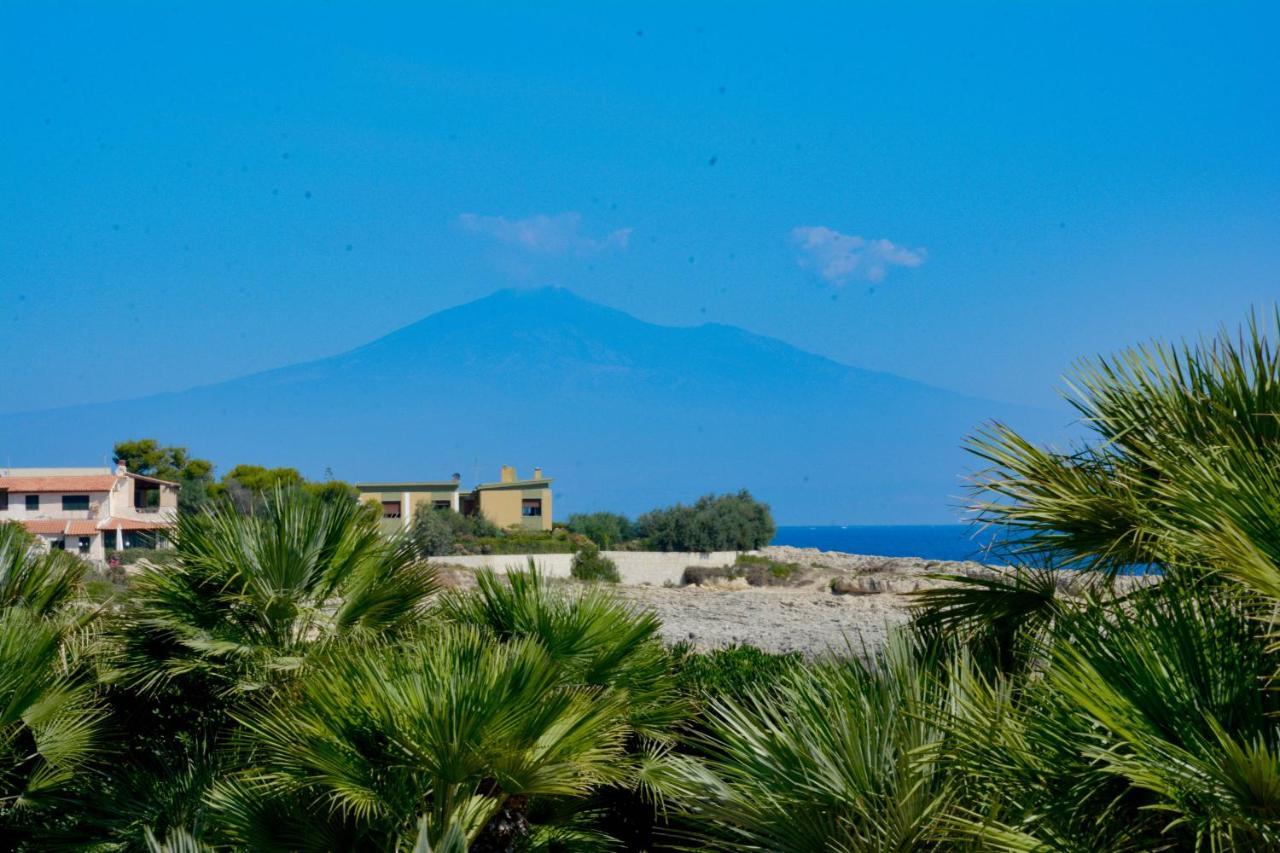 La Casa In Riva Al Mare Villa Augusta Exteriör bild