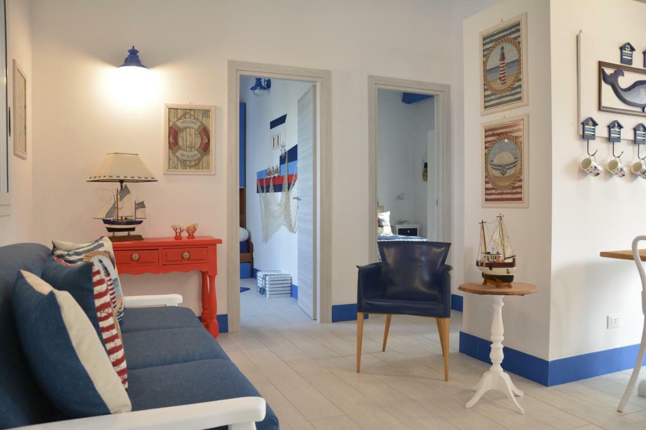 La Casa In Riva Al Mare Villa Augusta Exteriör bild