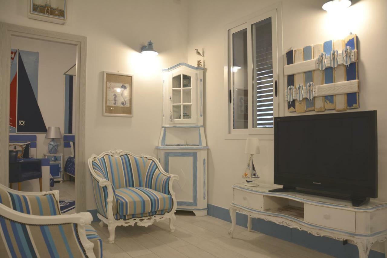 La Casa In Riva Al Mare Villa Augusta Exteriör bild